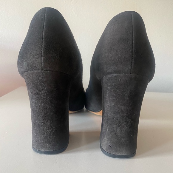 Authentic Vintage Dolce & Gabbana Black Suede Logo Studded Black Heel Pumps - Picture 5 of 11